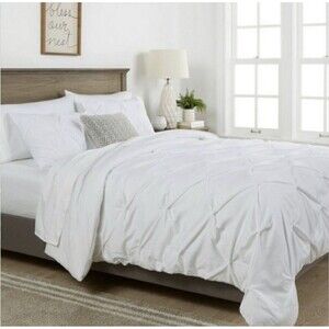 Pinched Pleat 3 Piece Duvet Cover Set - White (King) - Threshold